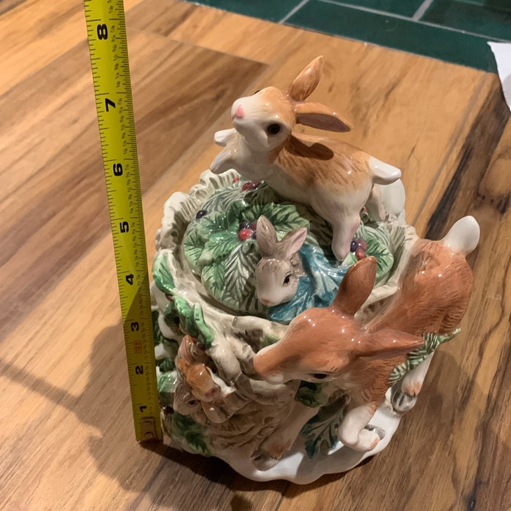Fitz and Floyd Classics deer fawn and frolicking bunnies 7” container decor - Picture 3 of 14